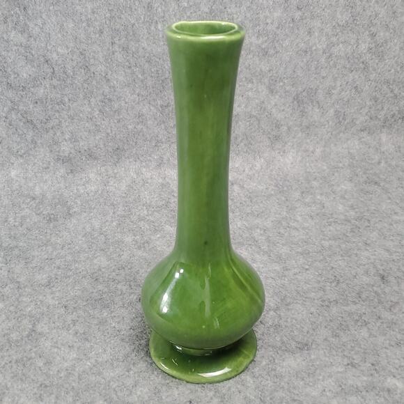 Haeger Avocado Green Bud Vase 8-1/4 Inch Glossy Teleflora MCM Pottery - Picture 3 of 8